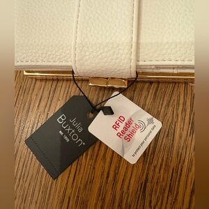NWT Julia Buxton White Wallet with RFID Shield